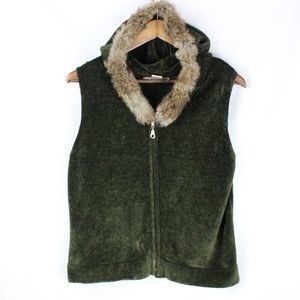 Fio Green Sweater Vest with Fur Trim